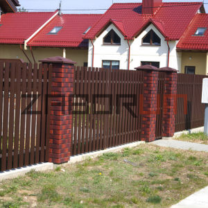 Забор из евроштакетника фото