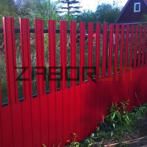 Комбинированный забор из профнастила и штакетника фото